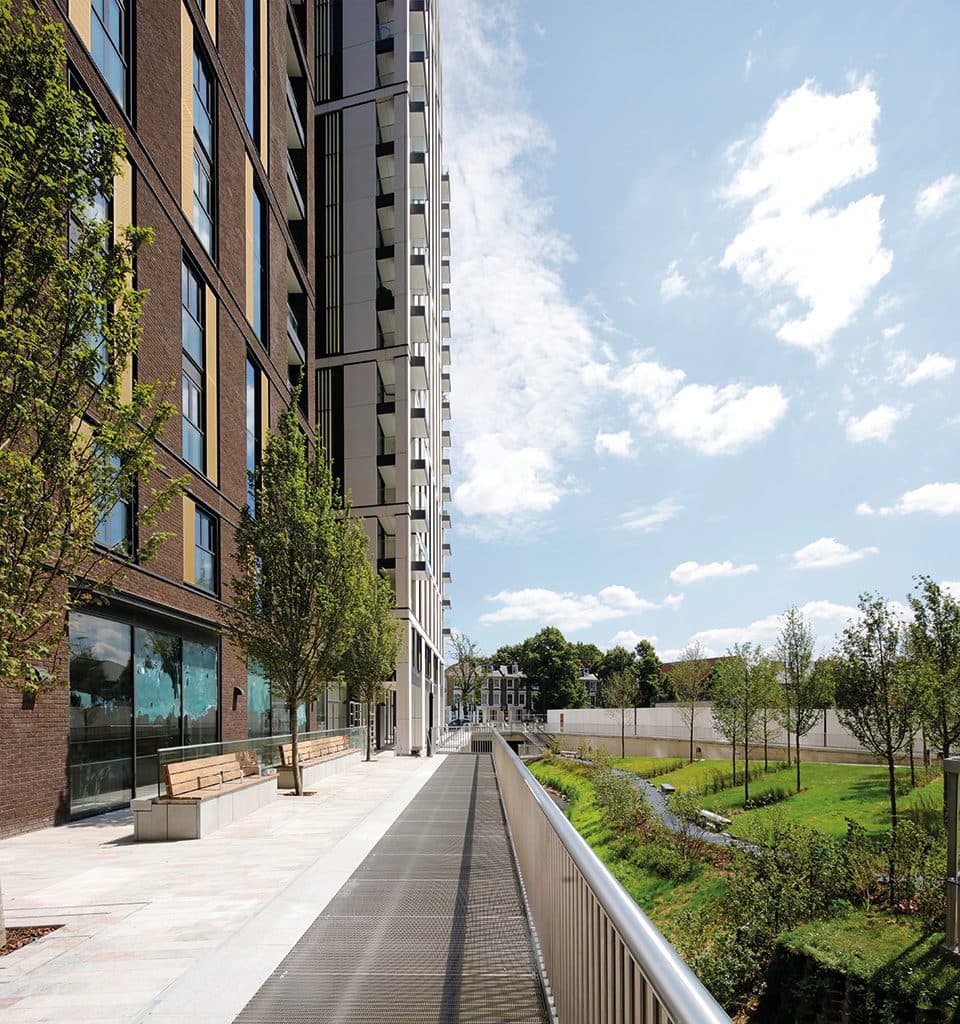 Upper East — 25-storey tower, Bromley-by-Bow E3