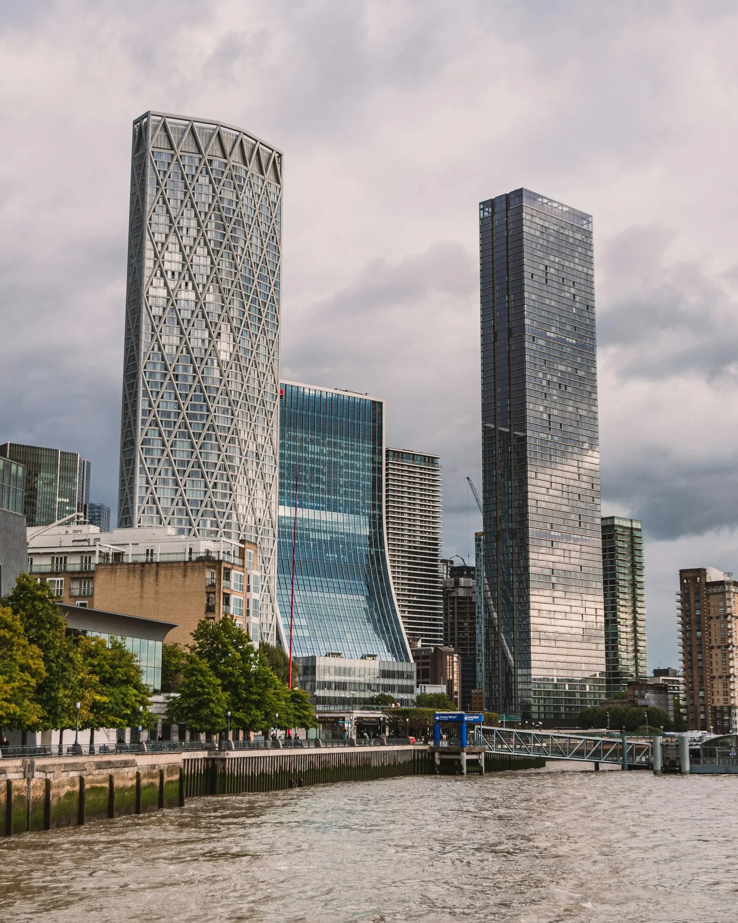 Canary Wharf — London skyline and financial district